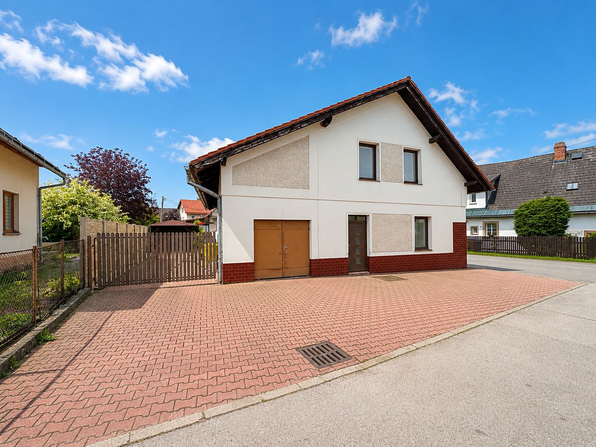 Prodej vícegeneračního domu 425 m², pozemek 818 m² – fotografie 5