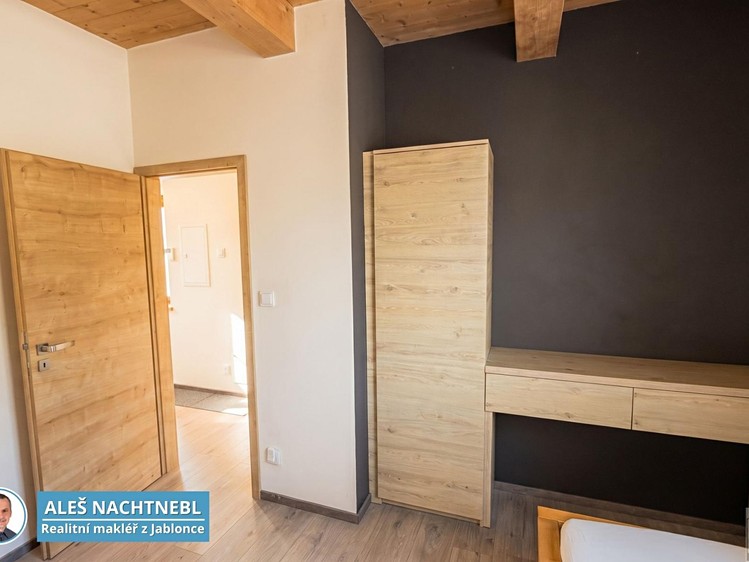 Комерційне приміщення на продаж, 178 м² (37 з 60)