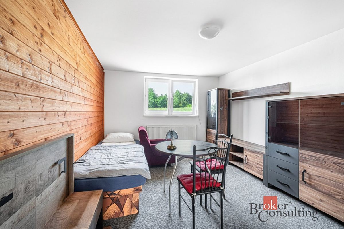 Prodej rodinného domu 140 m², pozemek 330 m² – fotografie 3