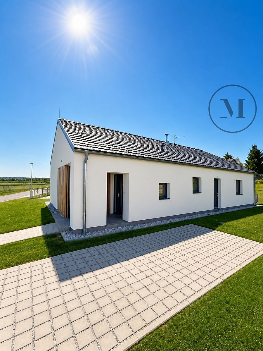 Prodej rodinného domu 127 m², pozemek 844 m² – fotografie 2