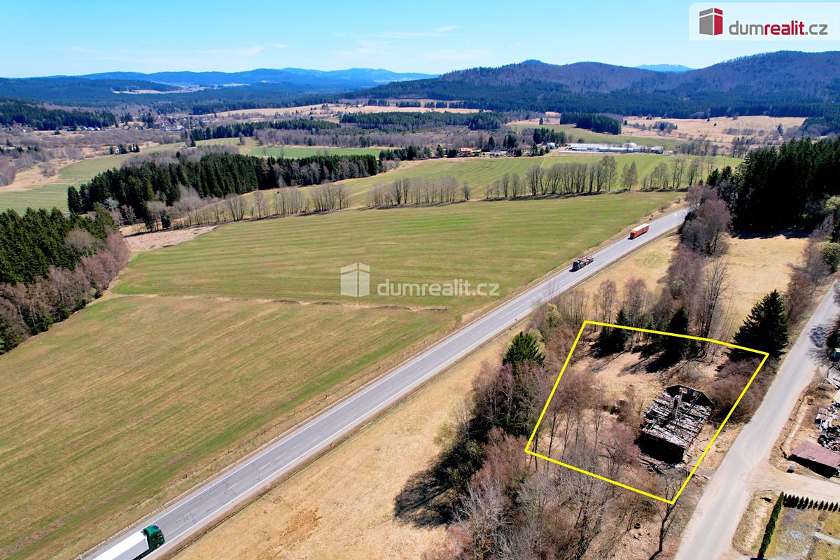Prodej rodinného domu 327 m², pozemek 2947 m² – fotografie 4