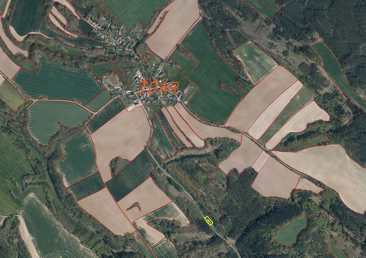Prodej pozemku 1295 m² – fotografie 3