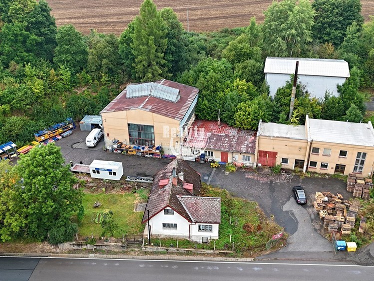 Prodej komerčního prostoru, 1 338 m² (1 z 17)