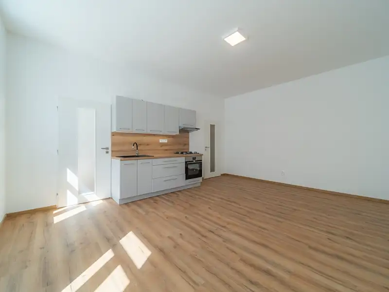 Prodej bytu 2+kk 36 m², Opava – náhled fotky 2