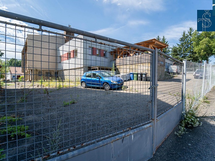 Комерційне приміщення на продаж, 1 020 м² (24 з 33)