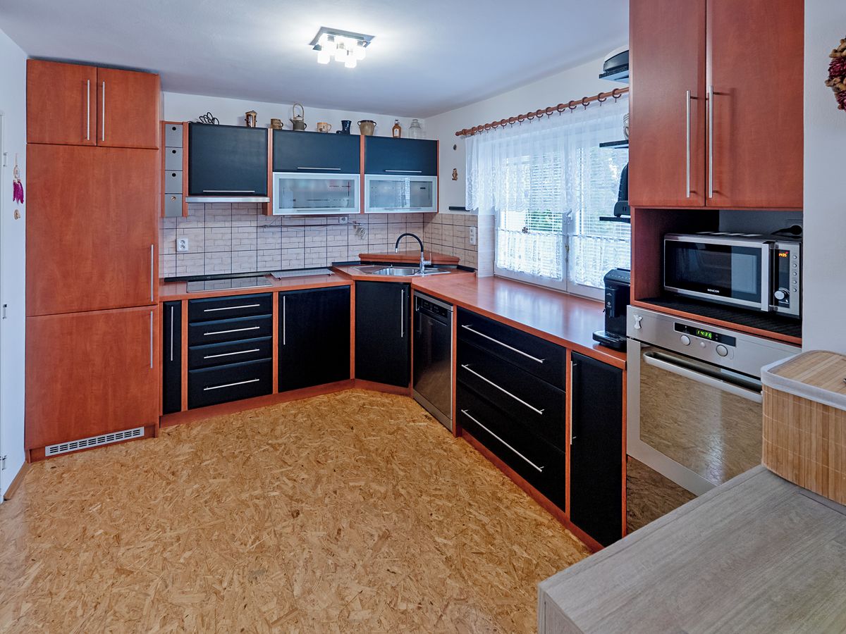 Prodej rodinného domu 130 m², pozemek 536 m² – fotografie 4
