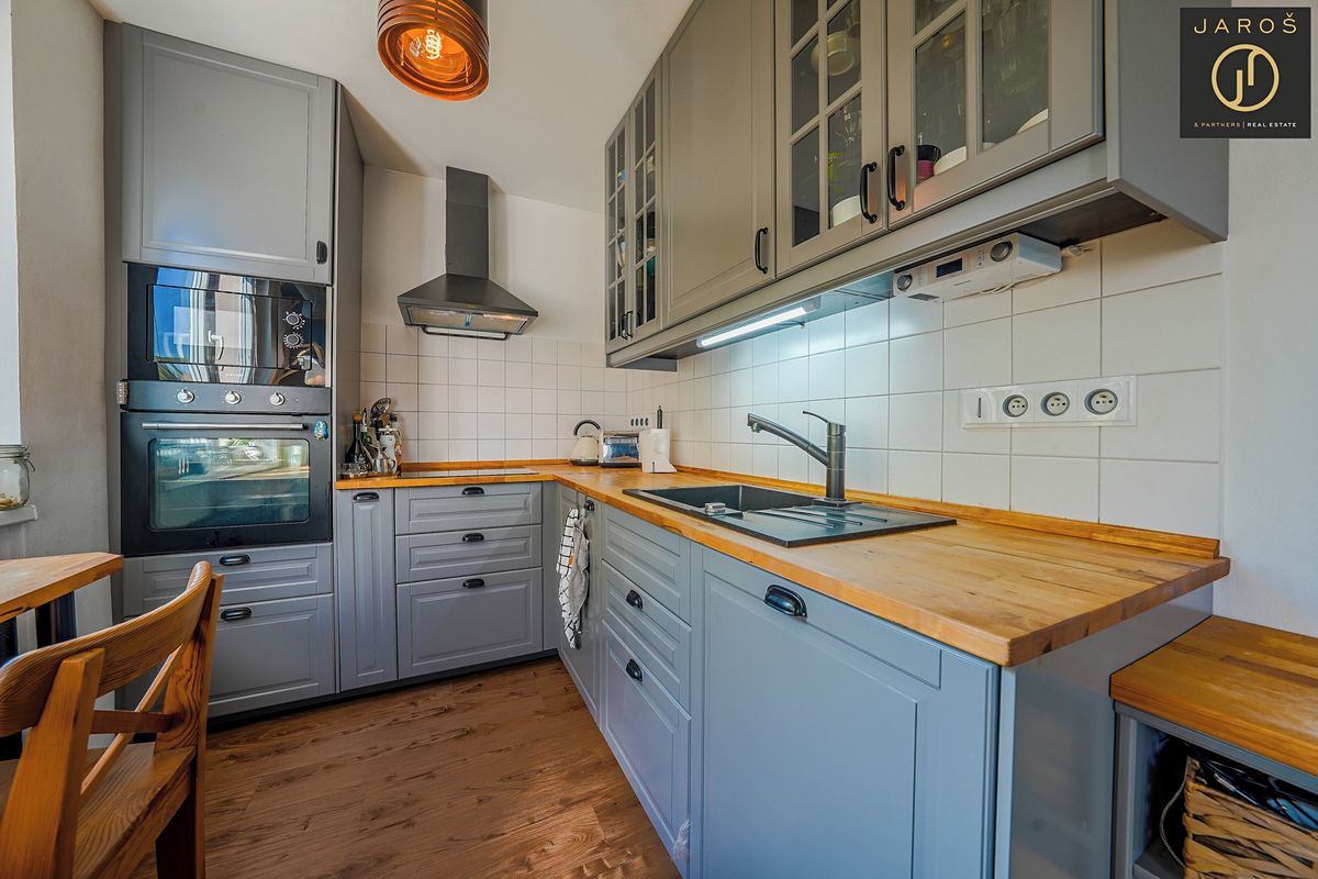 Pronájem bytu 3+kk 68 m²