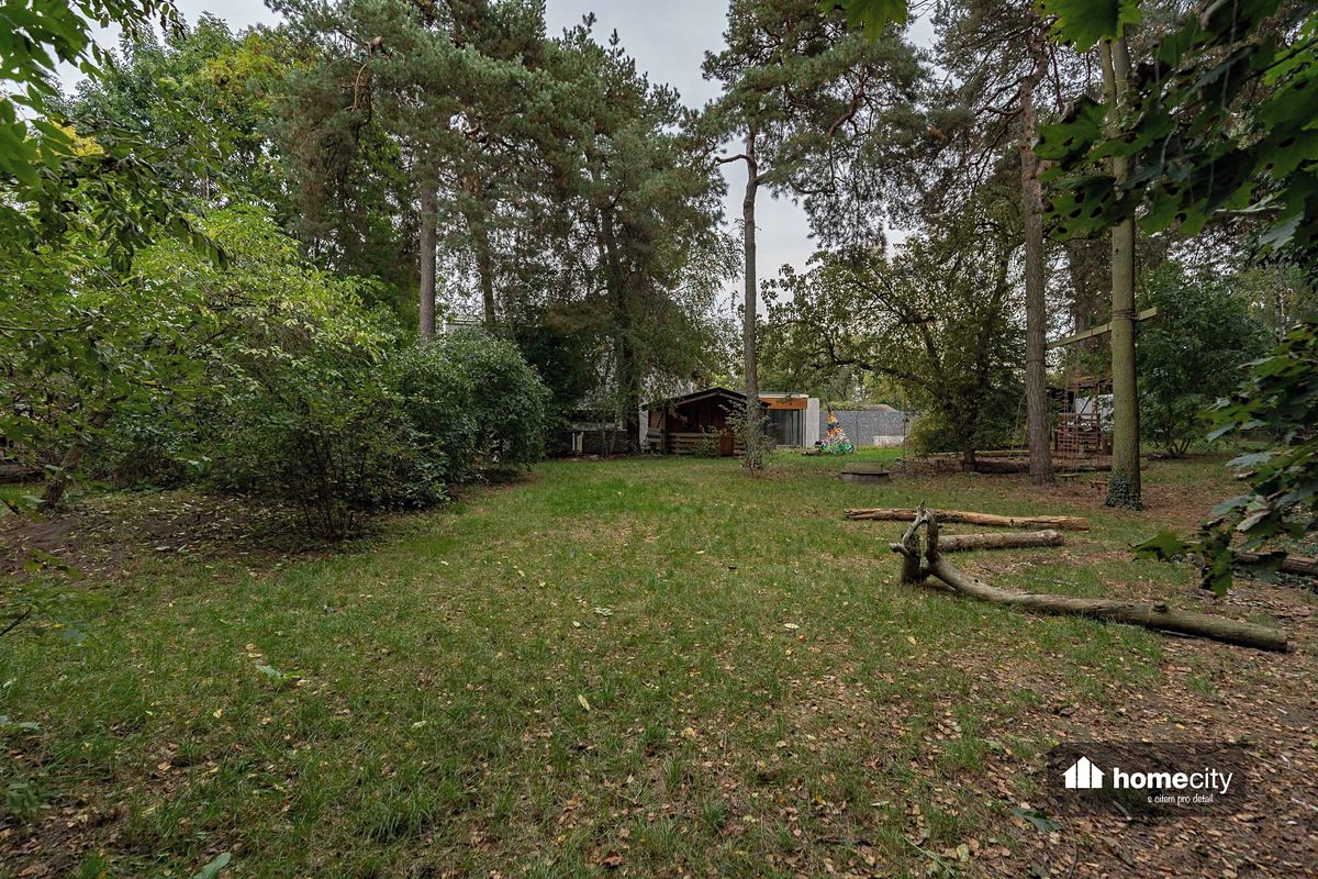 Prodej stavebního pozemku 1599 m²