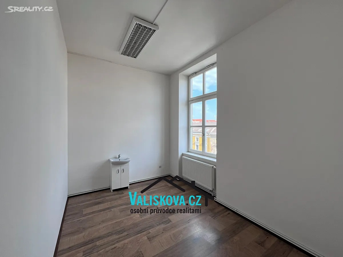 Pronájem obchodního prostoru 130 m² – pohled 4