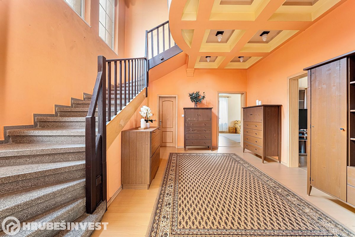 Prodej vily 283 m², pozemek 454 m²