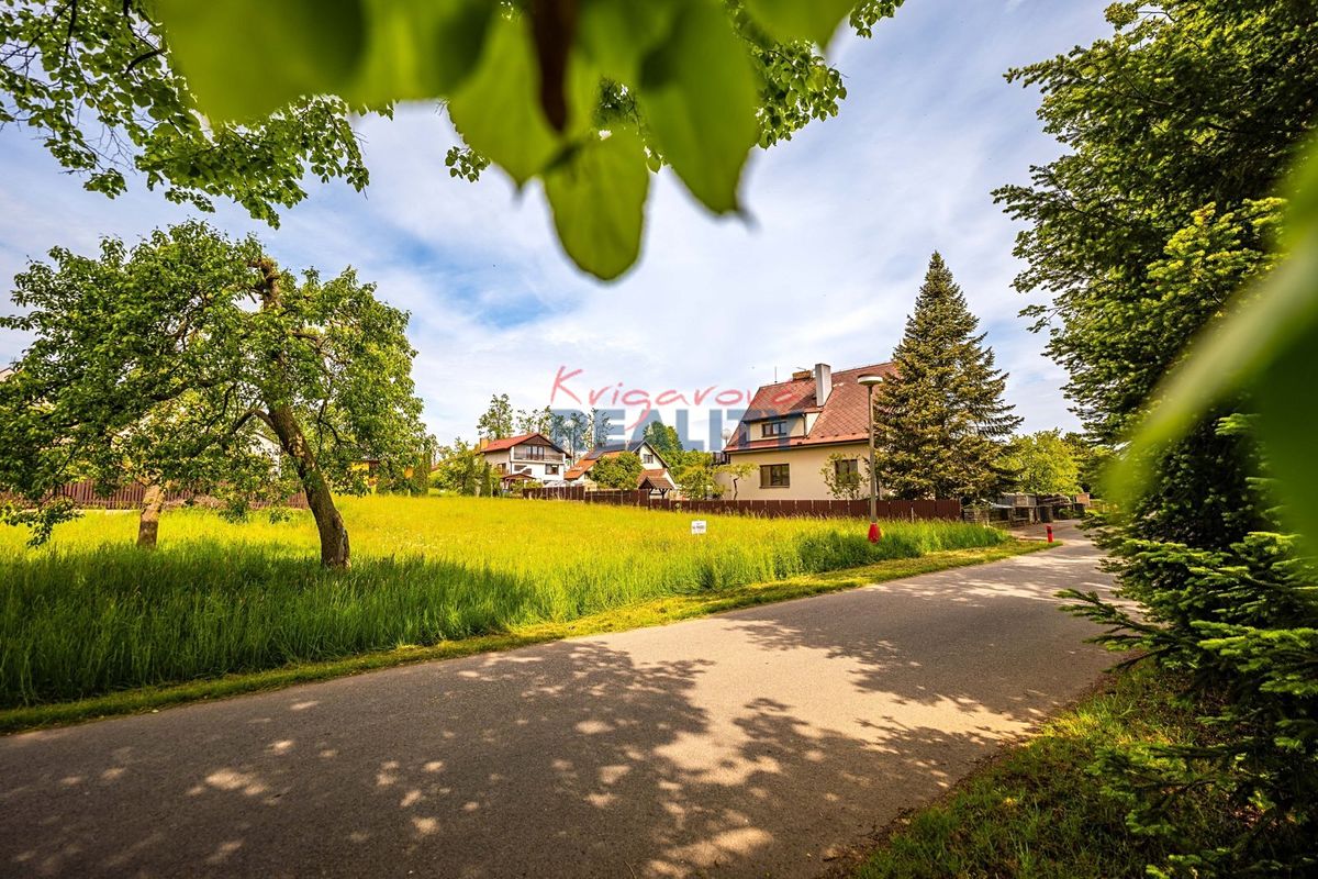 Prodej stavebního pozemku 860 m² – fotografie 5