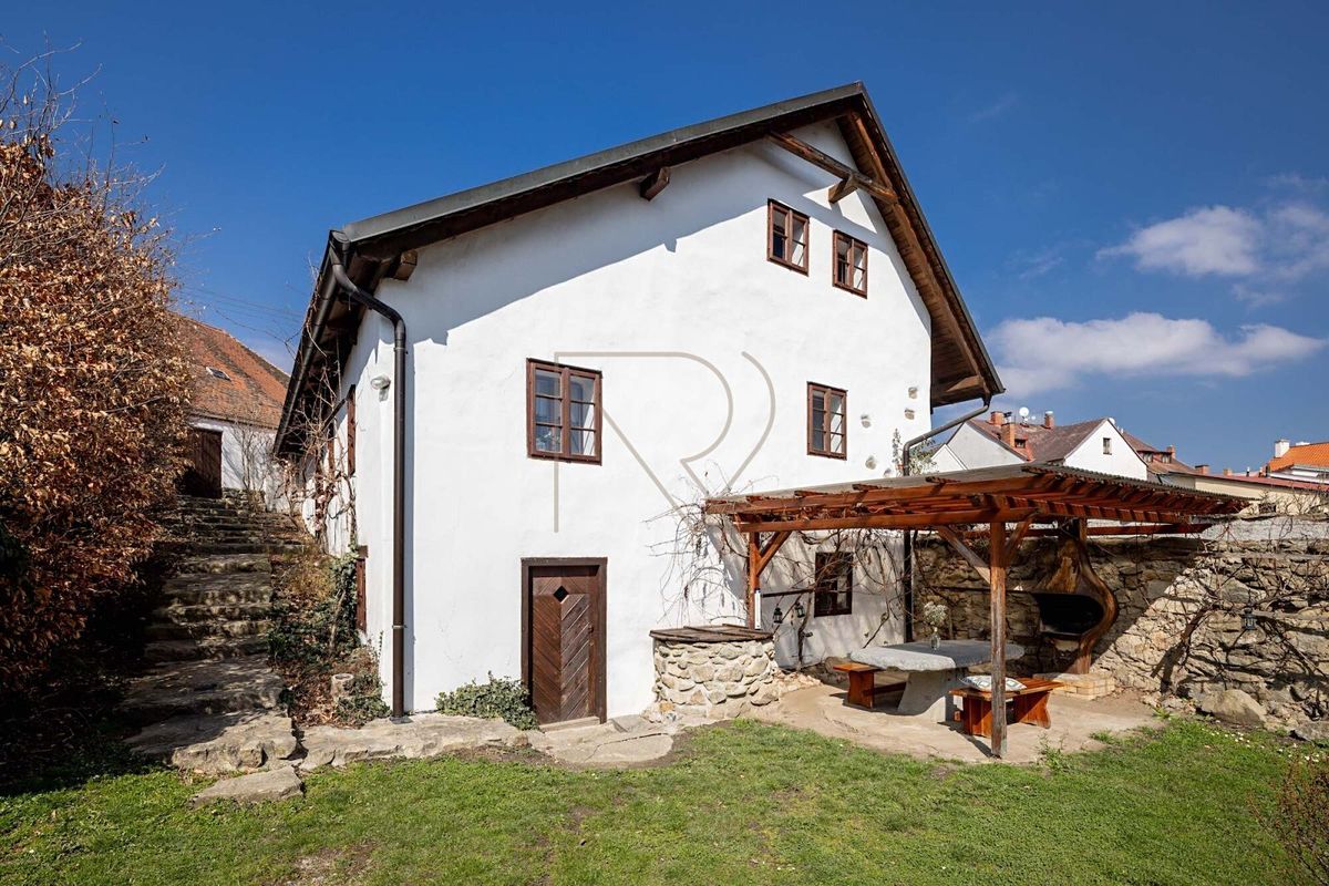 Prodej ubytovacího zařízení 250 m² – fotografie 3