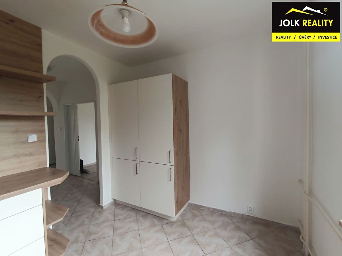 Pronájem bytu 3+1 76 m² – fotografie 3