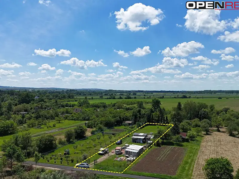 Prodej zahrady 1824 m², Strážnice – náhled fotky 2