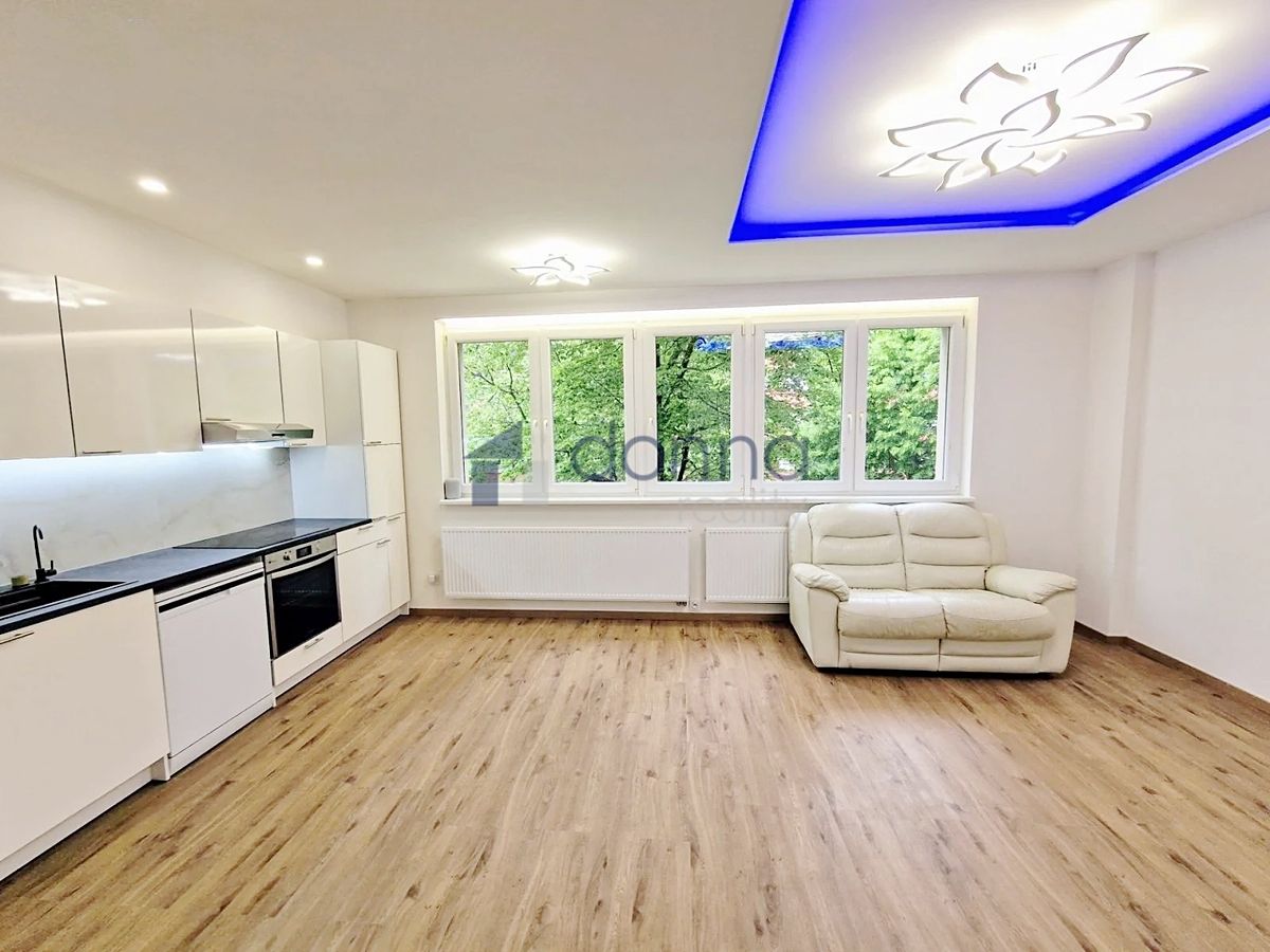 Pronájem bytu 2+kk 43 m²