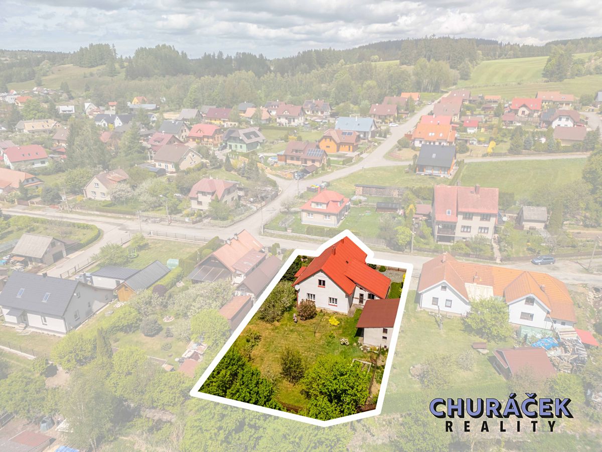 Prodej rodinného domu 200 m², pozemek 550 m² – fotografie 2