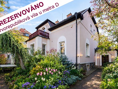 Prodej  rodinného domu 365 m², pozemek 1 038 m²