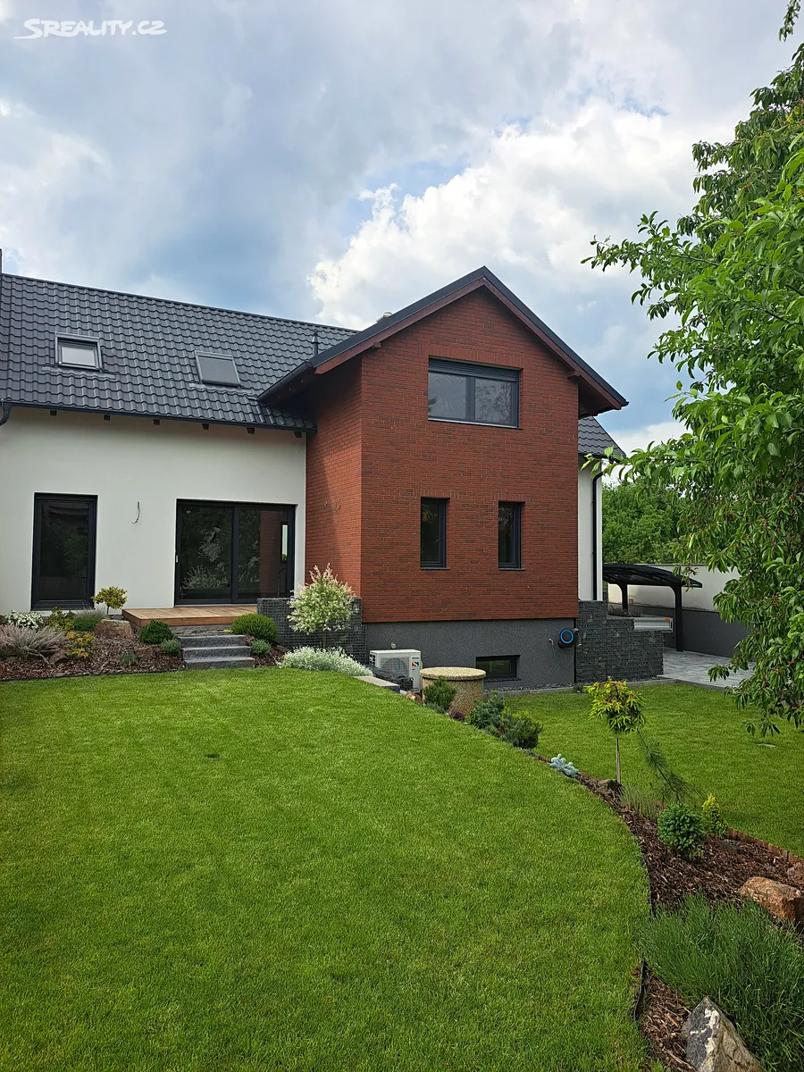 Pronájem rodinného domu 166 m², pozemek 437 m², Praha