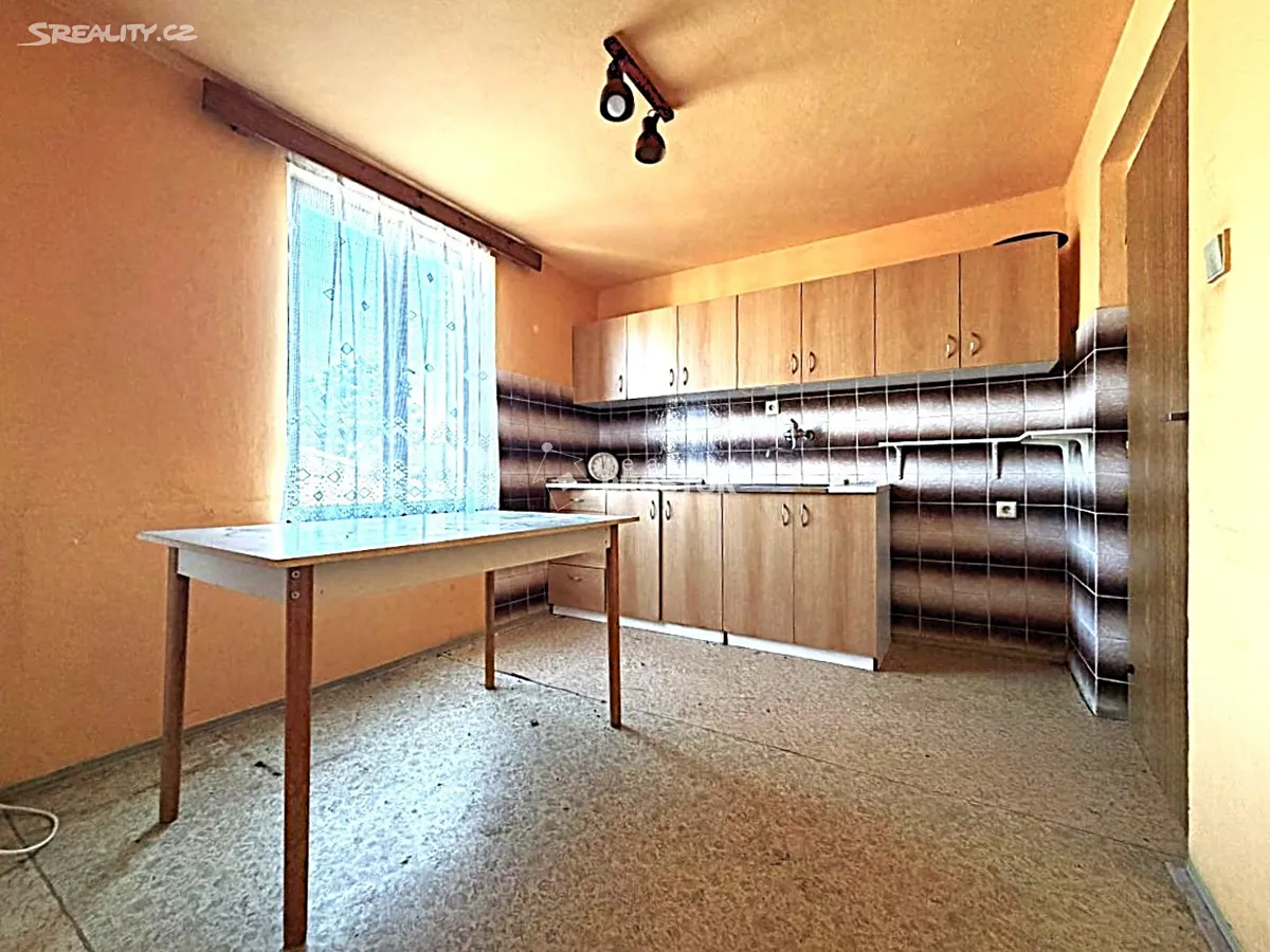 Prodej kanceláře 125 m², Zápy