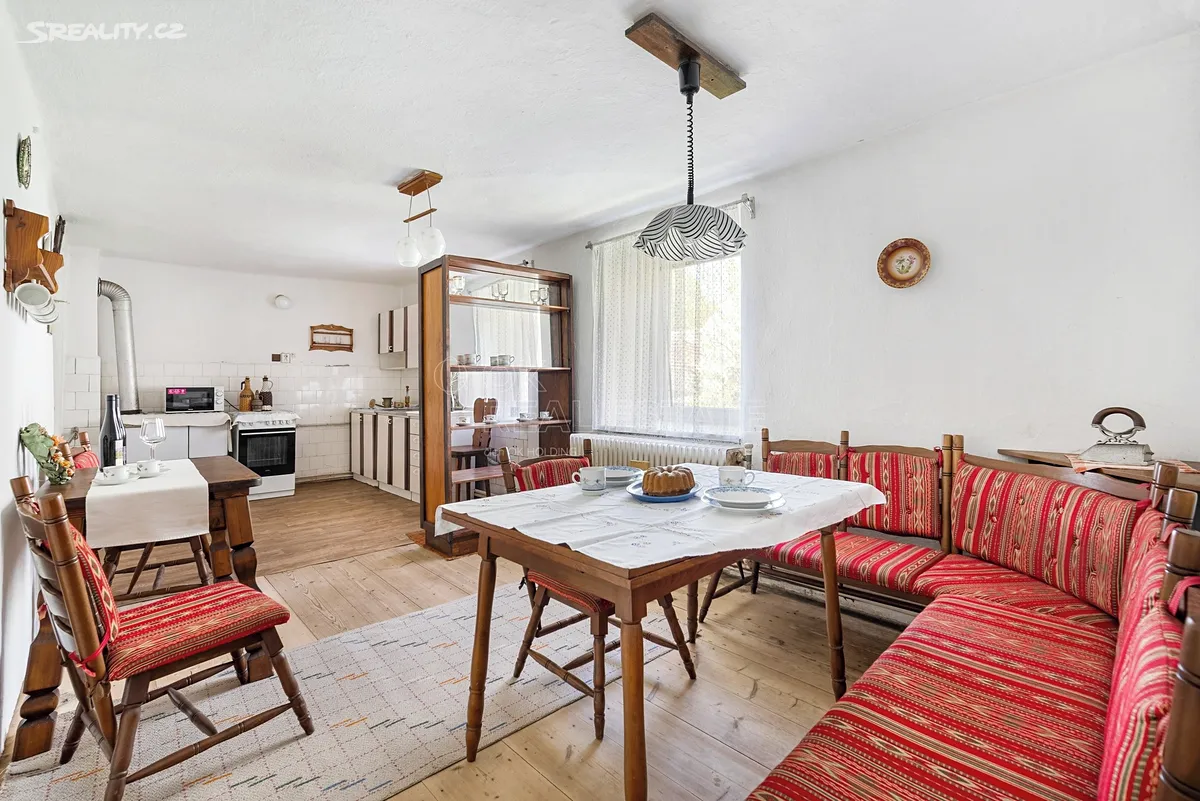 Prodej zemědělské usedlosti 350 m², pozemek 6030 m² - Widok 2