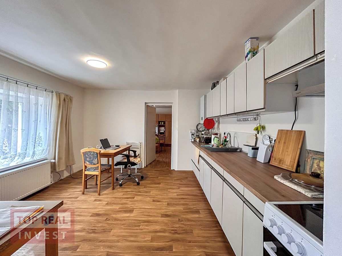 Prodej rodinného domu 136 m², pozemek 118 m² – fotografie 3