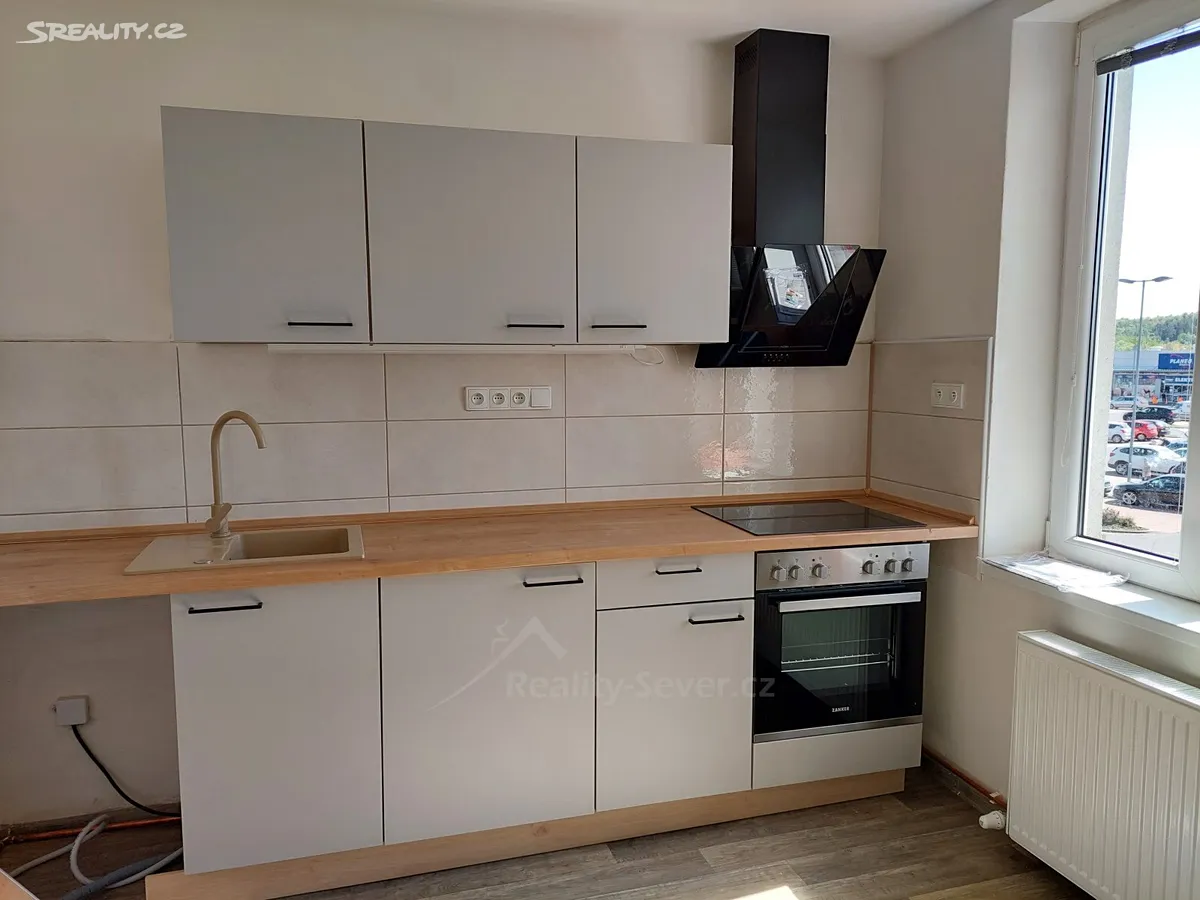 Pronájem bytu 3+1 90 m², Nový Bor
