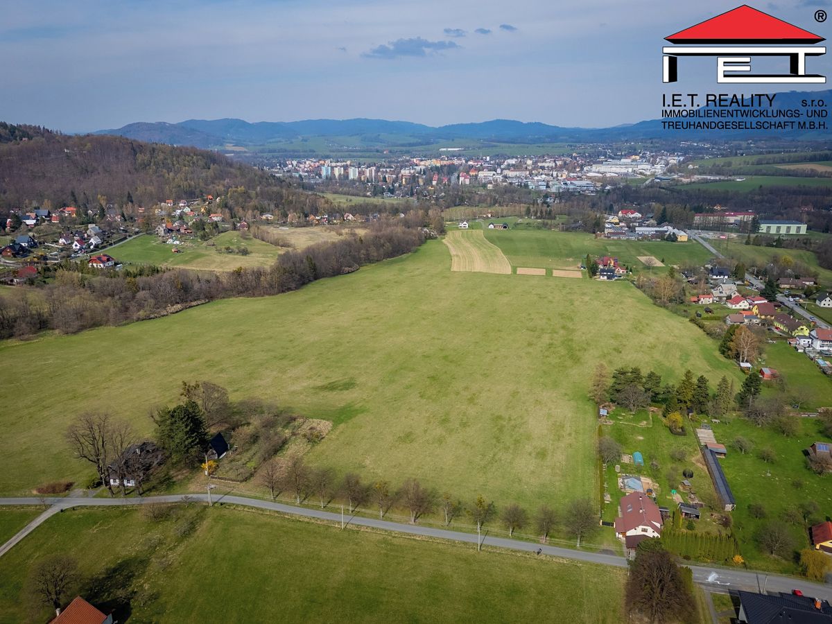 Prodej stavebního pozemku 6678 m² – fotografie 2