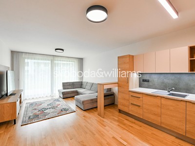 Pronájem bytu 3+kk 70 m²