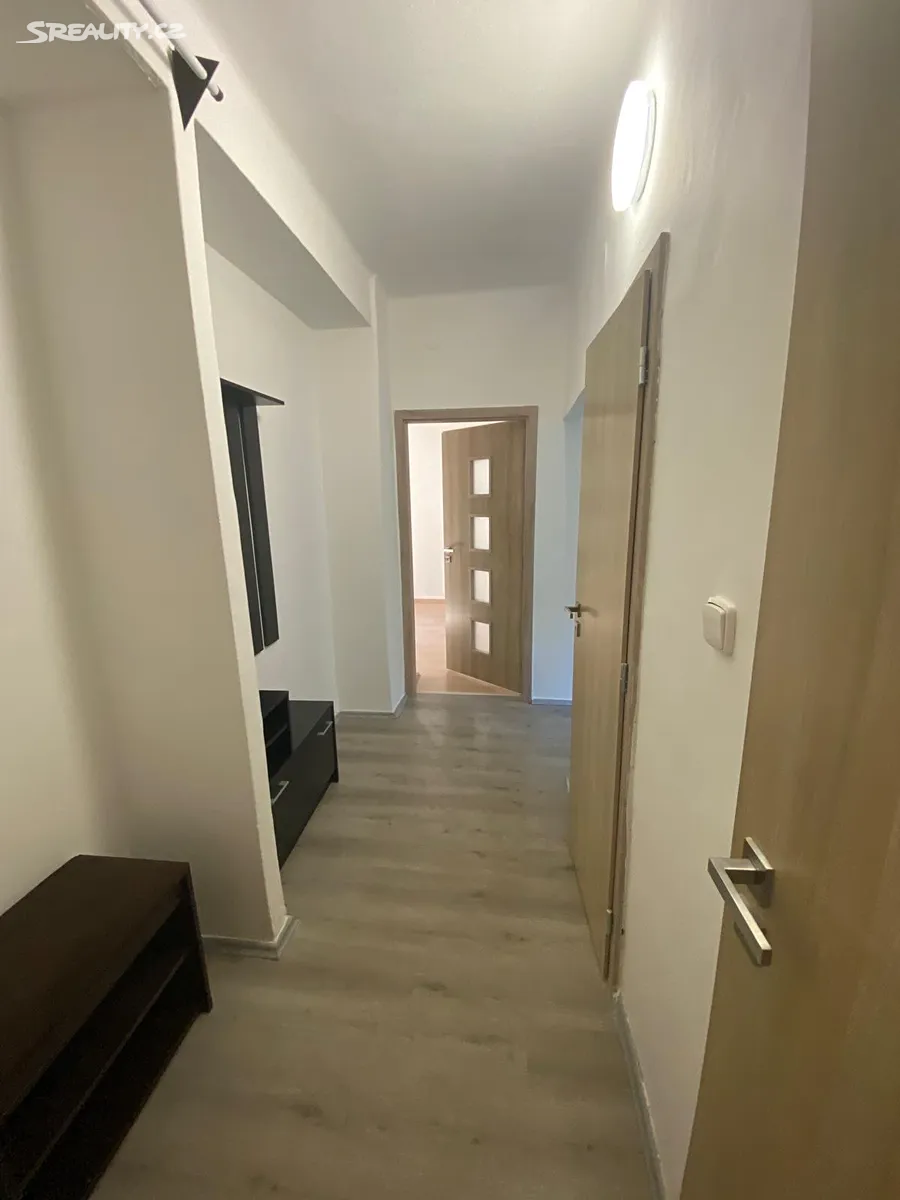 Pronájem bytu 2+1 50 m² – pohled 4