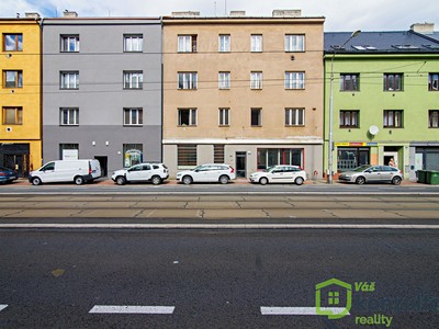Комерційне приміщення на продаж, 450 м² (2 з 38)