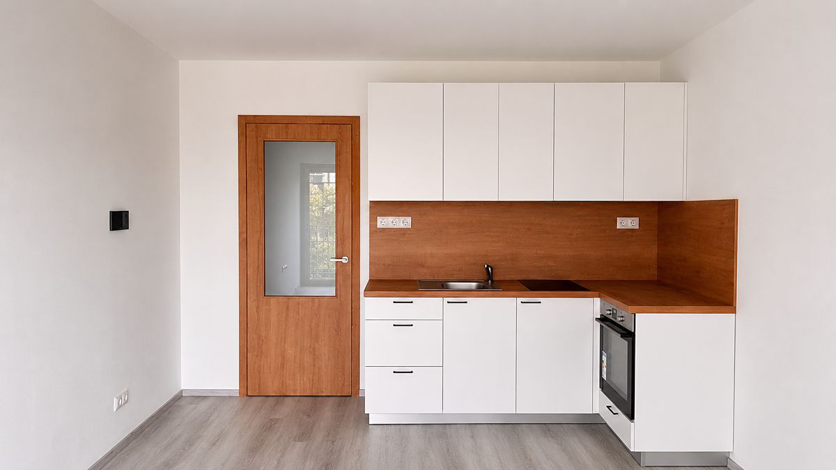 Pronájem bytu 1+kk 28 m² – fotografie 2