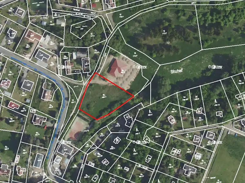 Prodej stavebního pozemku 2283 m², Kamenice – náhled fotky 3