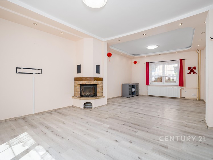 Будинок на продаж, 241 м² (15 з 35)