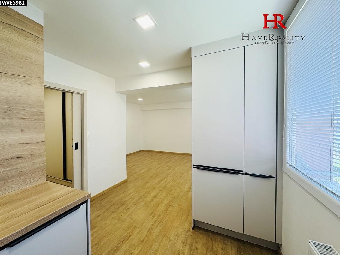 Pronájem bytu 1+kk 36 m² – fotografie 2