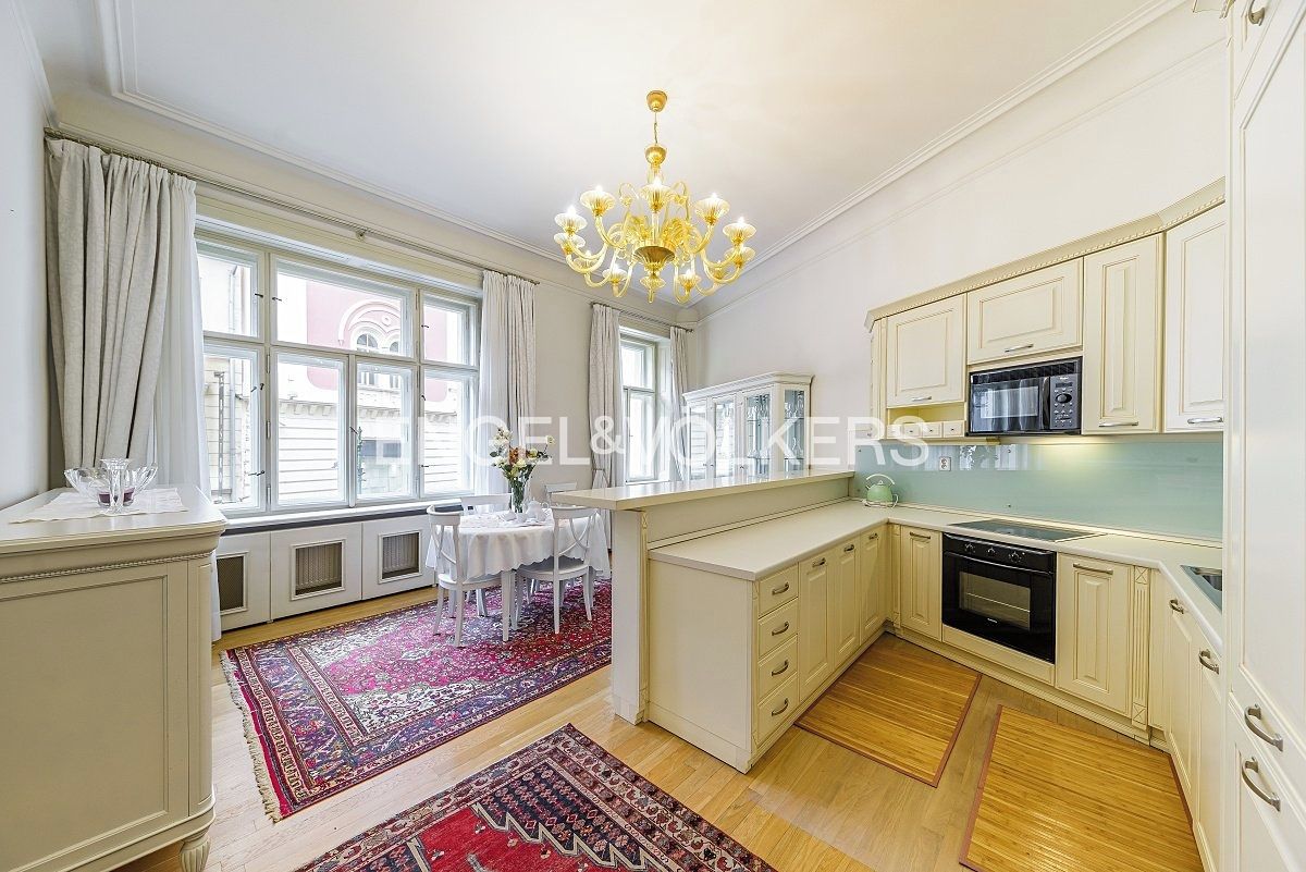 Pronájem bytu 4+kk 120 m²