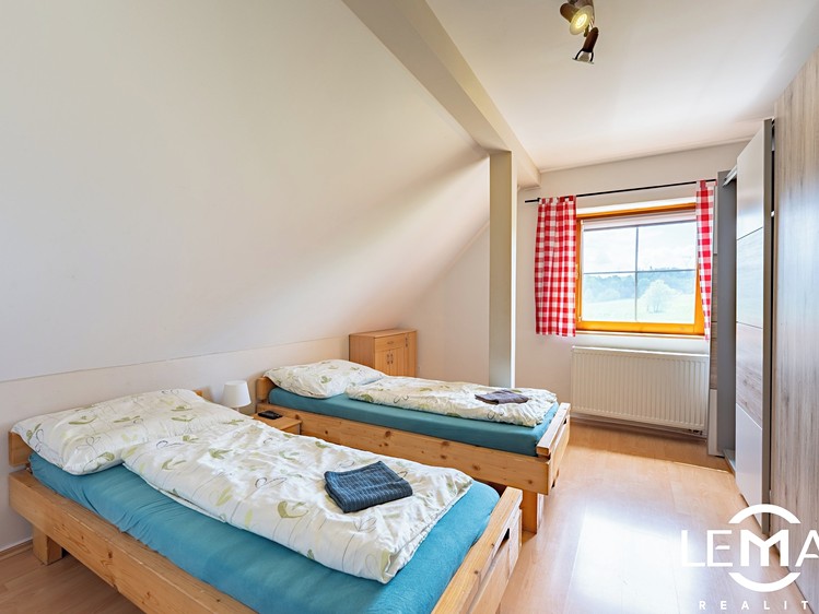 Будинок на продаж, 300 м² (36 з 36)