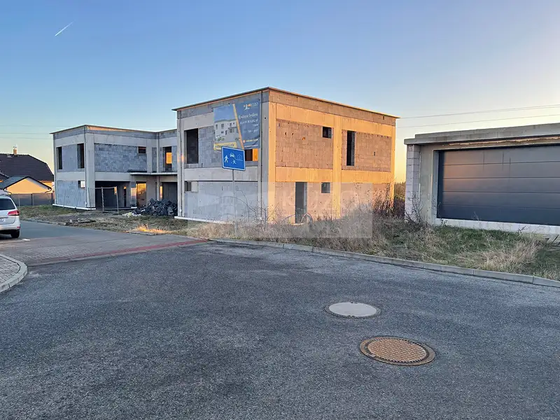Prodej rodinného domu 168 m², pozemek 557 m², Mladá Boleslav – náhled fotky 3
