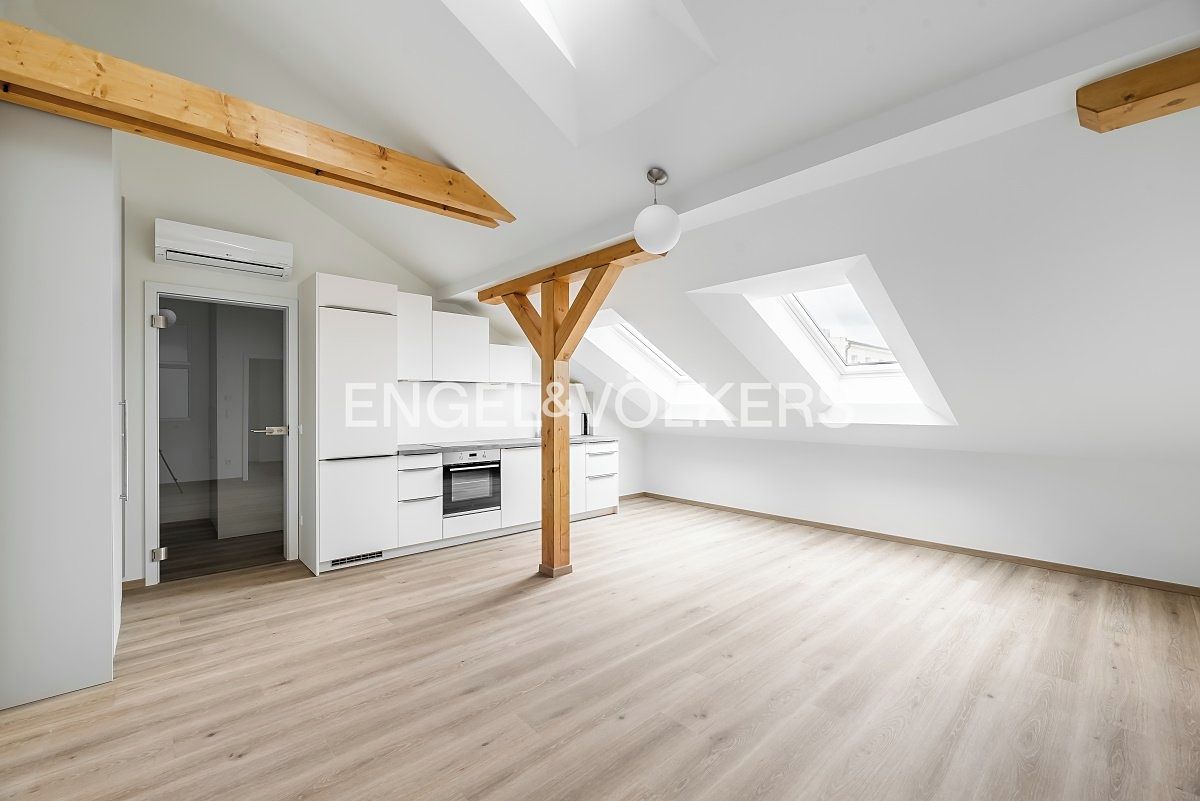 Pronájem bytu 2+kk 63 m²