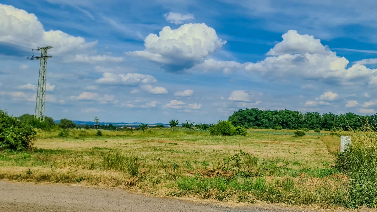 Prodej stavebního pozemku 1189 m², Horní Beřkovice – fotka 1 z 3