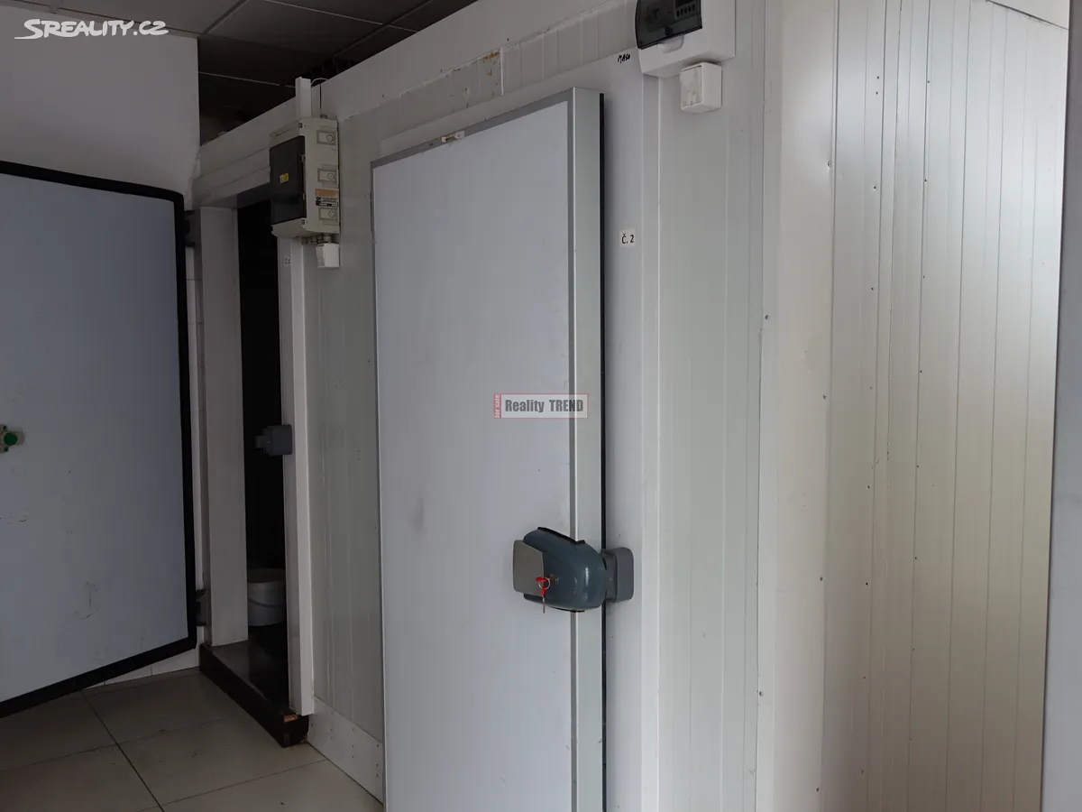 Pronájem obchodního prostoru 100 m² – další