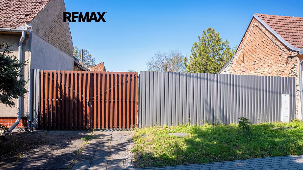 Pronájem zahrady 992 m² – fotografie 3