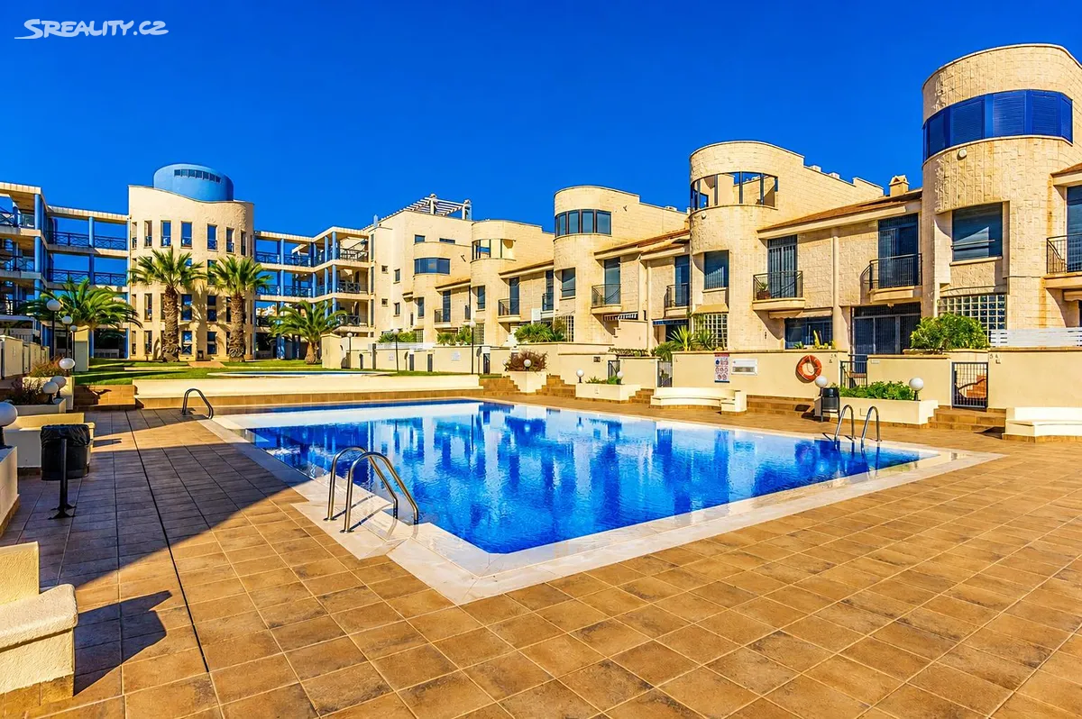 Prodej vily 139 m², pozemek 112 m², Orihuela