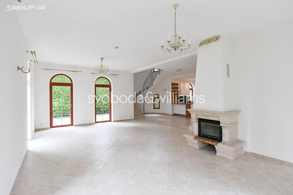 Pronájem rodinného domu 243 m², pozemek 520 m², Praha