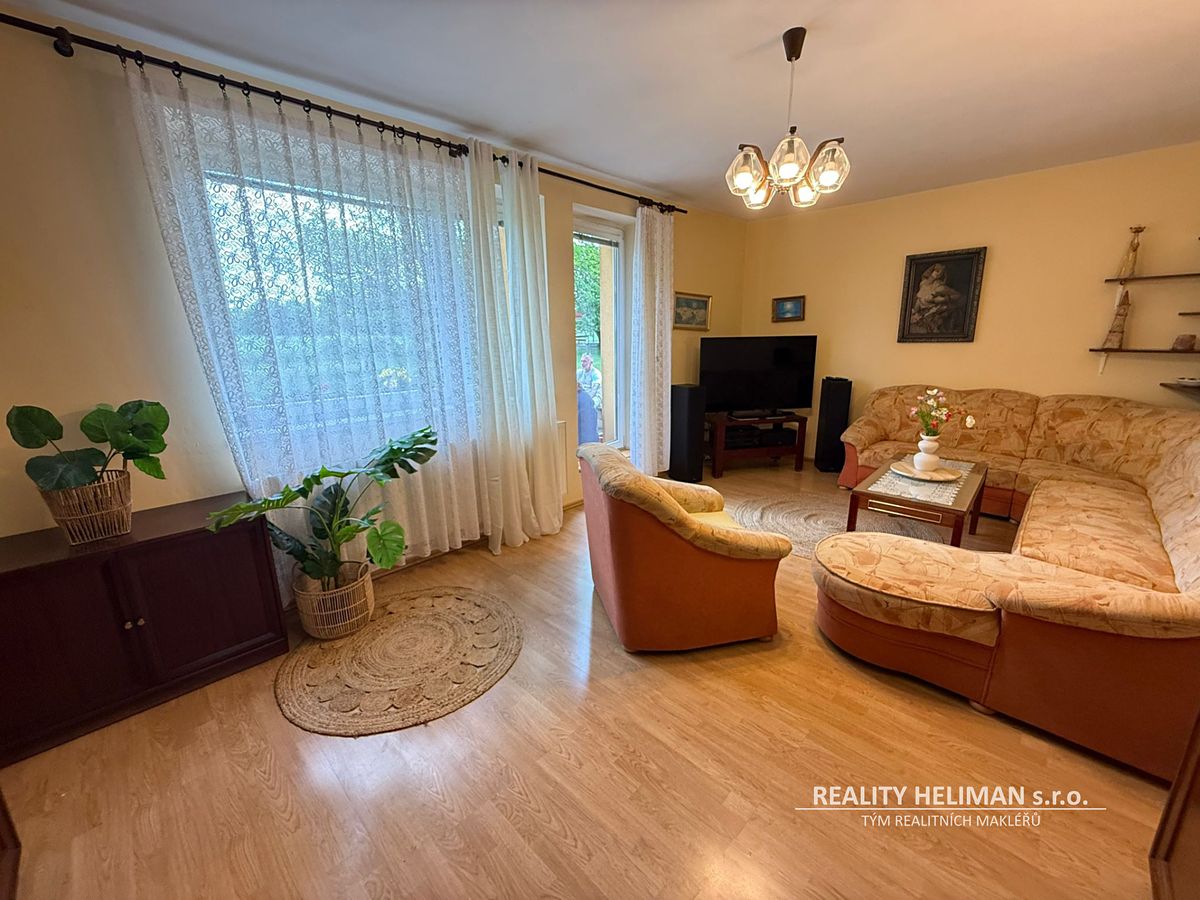 Prodej rodinného domu 154 m², pozemek 1844 m² – fotografie 4