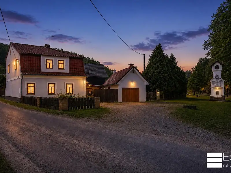 Prodej rodinného domu 230 m², pozemek 489 m², Tupadly – náhled fotky 2
