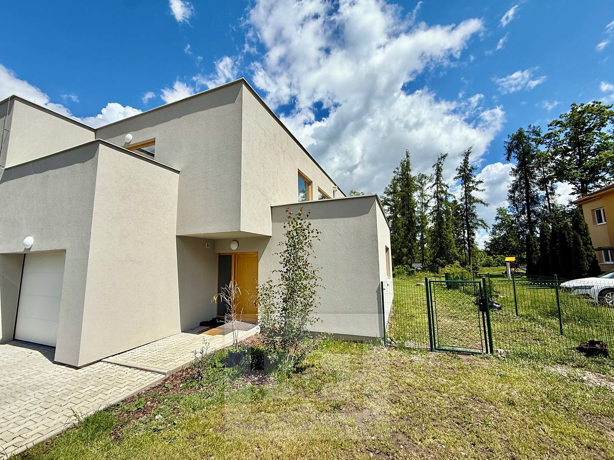 Prodej rodinného domu 181 m², pozemek 846 m²