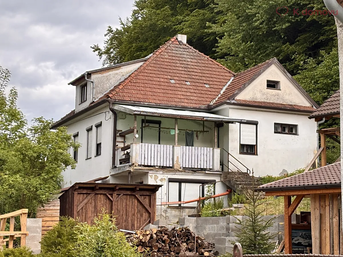 Prodej rodinného domu 170 m², pozemek 718 m²