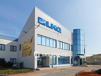 Pronájem kanceláře 1 000 m²