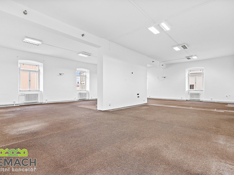 Комерційне приміщення в оренду, 110 м² (4 з 6)