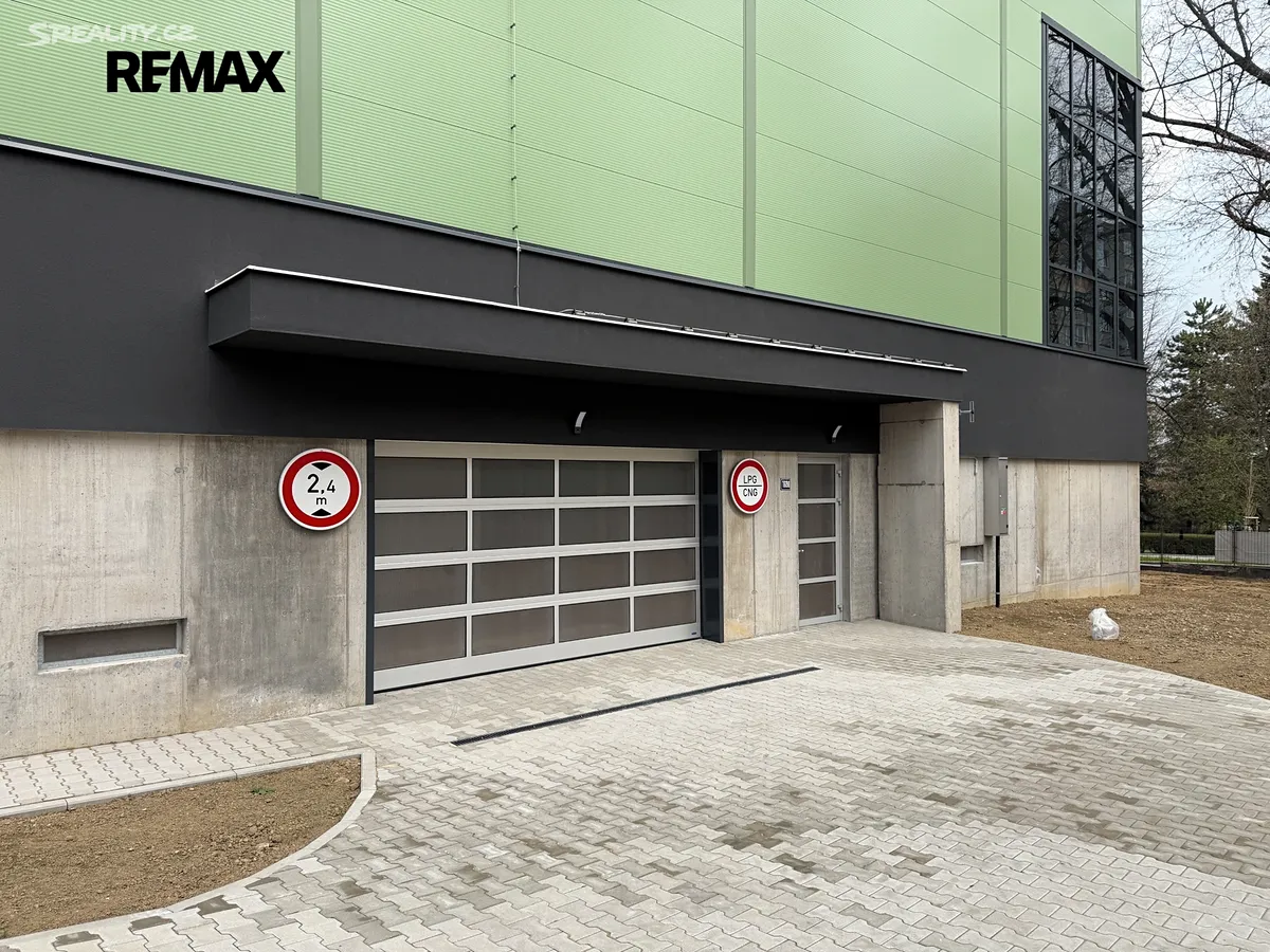 Pronájem garáže 21 m², Humpolec